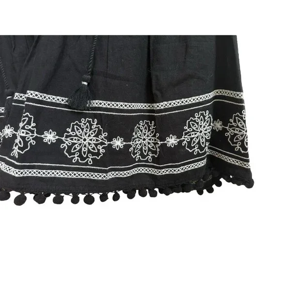 Anthropologie Akemi Kin Adelina Top Black Floral Embroider Peasant Sz 6 Boho - Picture 6 of 10